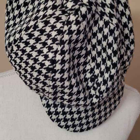 Black and white houndstooth newsboy cap fashion brim hat one size - Picture 8 of 15